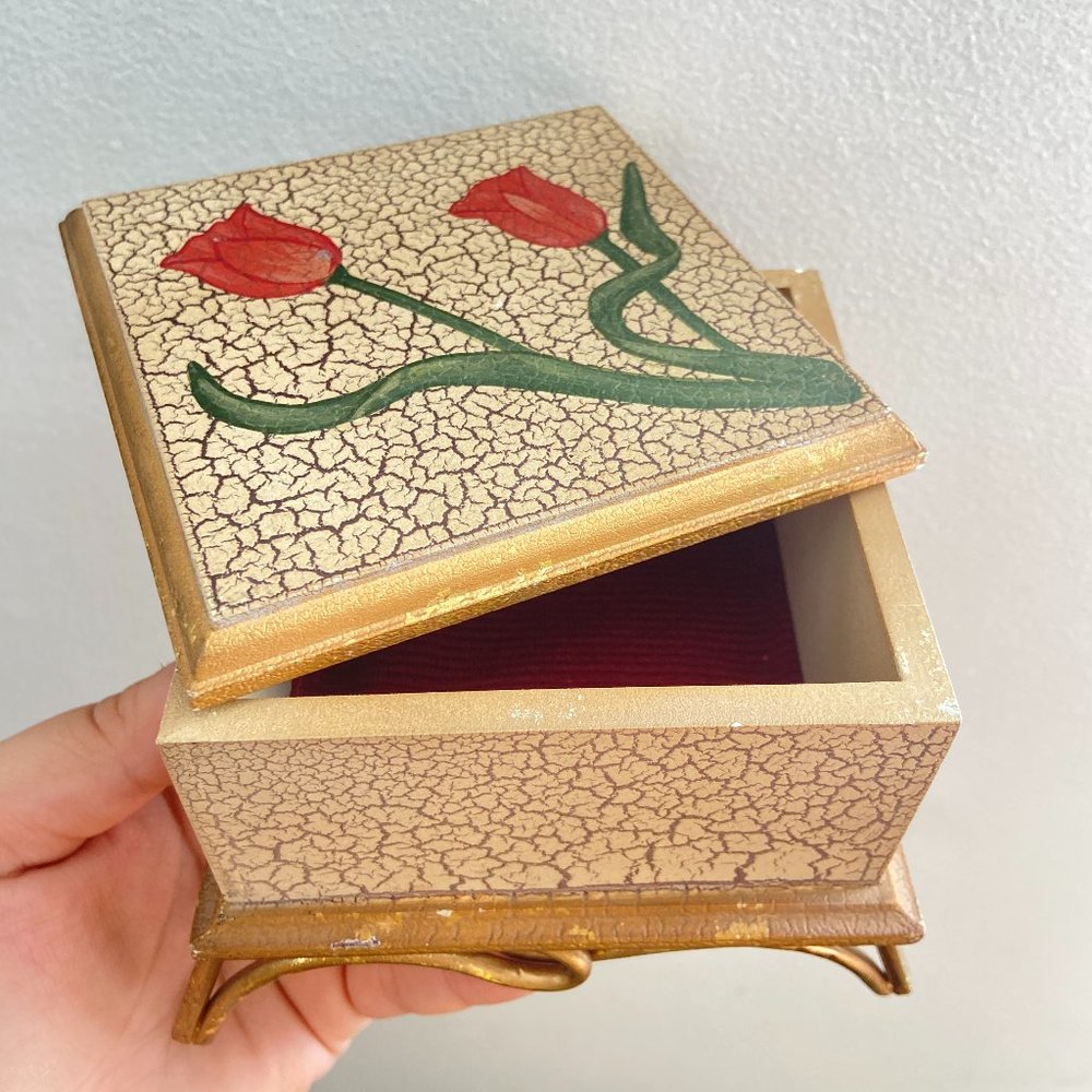 Tulip jewelry box